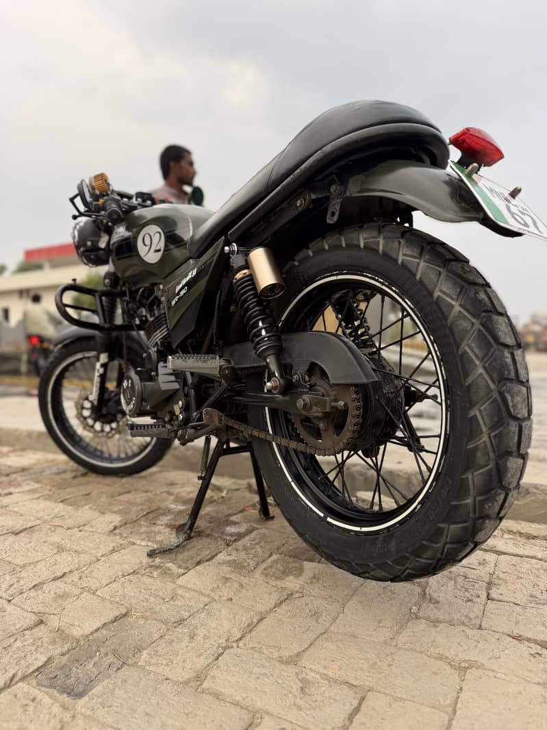 Cafe Racer 6