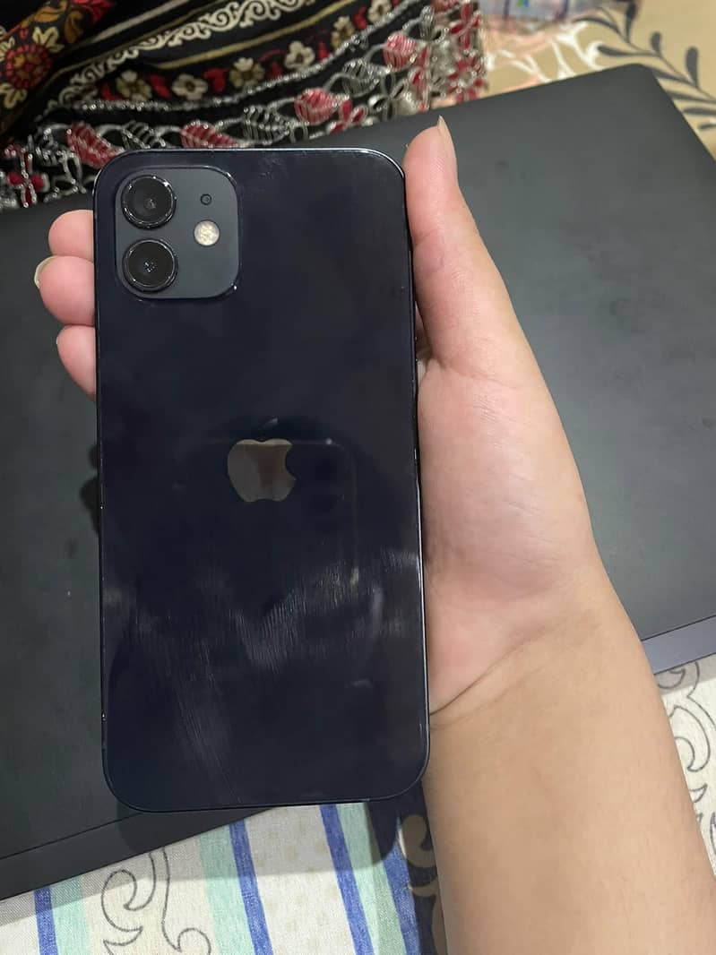 Apple iPhone 12 2