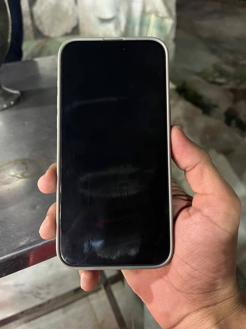 Apple iPhone 15 Pro Max 5