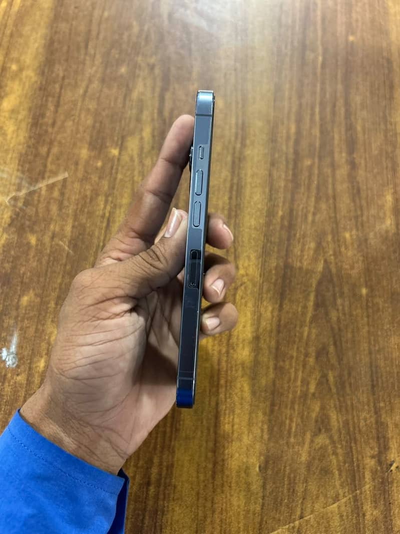 Apple iPhone 13 Pro 6
