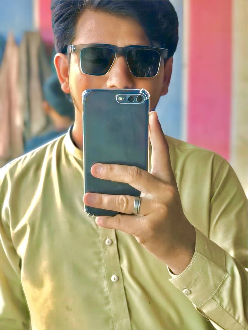 Apple iPhone 7 0