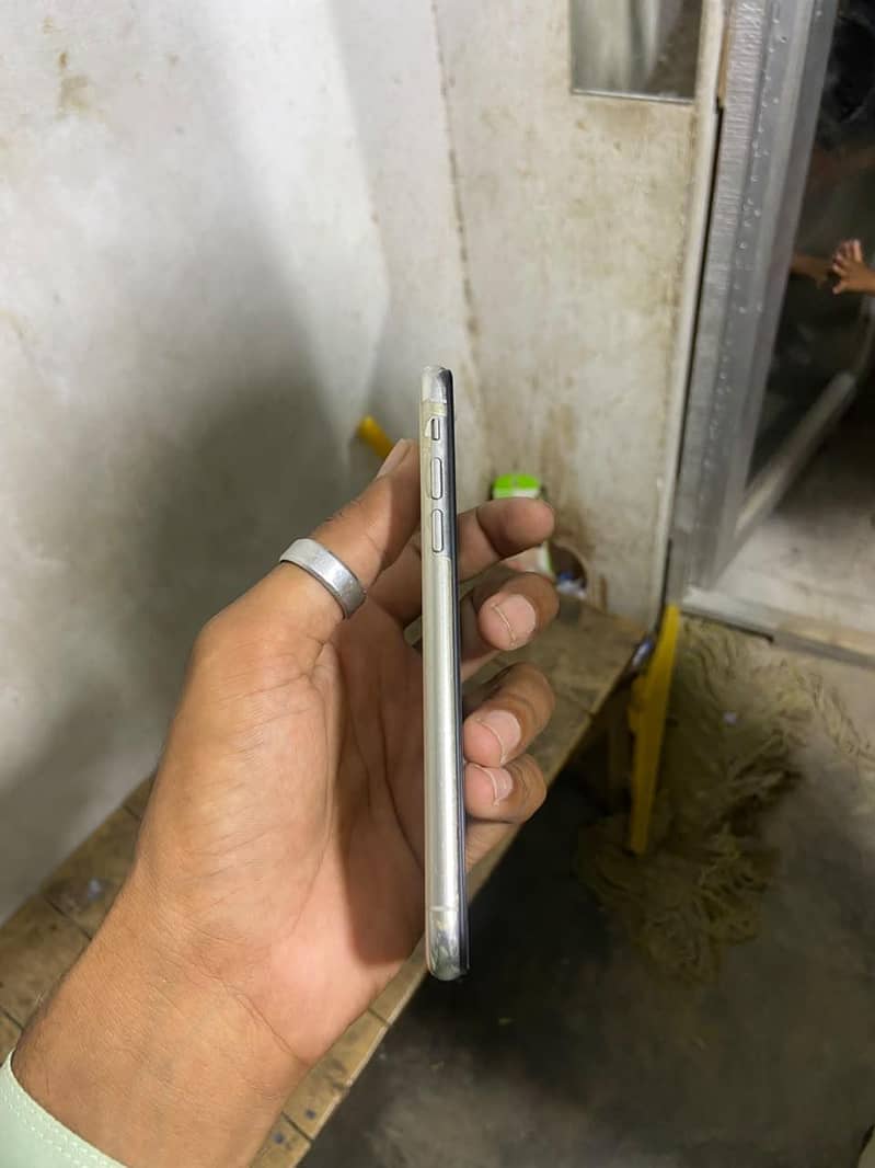 Apple iPhone X 2