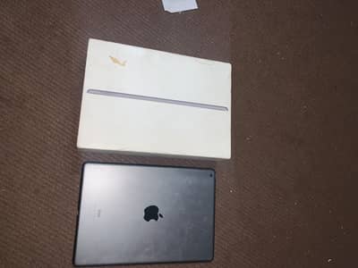 ipad 9th gen 64gb with box imported saudia arabia