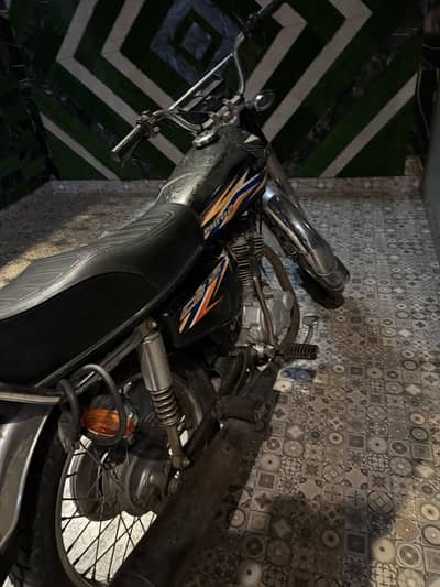 Honda CG 125 black color 2018 model