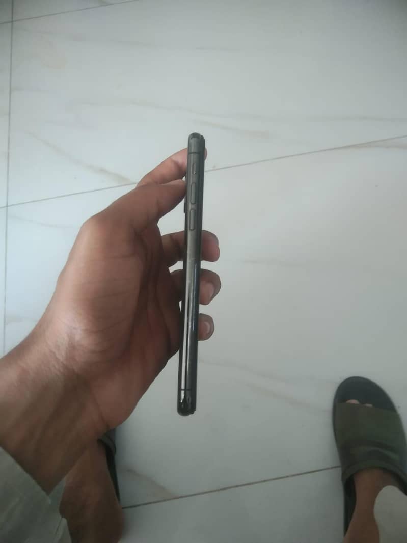 Apple iPhone X 2
