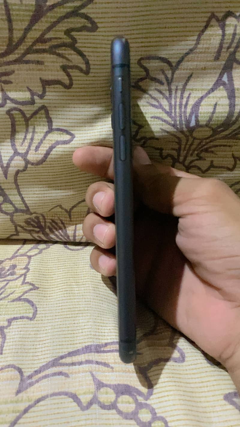 Apple iPhone 11 2