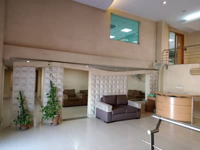 1 Kanal Just like new 5 beds double kitchen double unit house For office Near Canal Rd