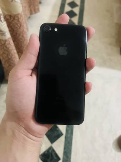 Apple iPhone 7