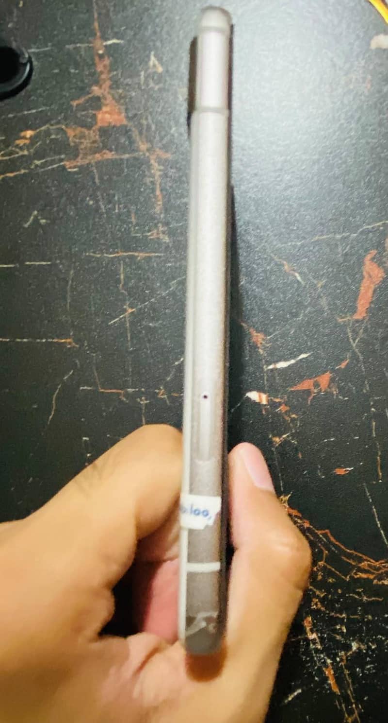 Google Pixel 8a 2