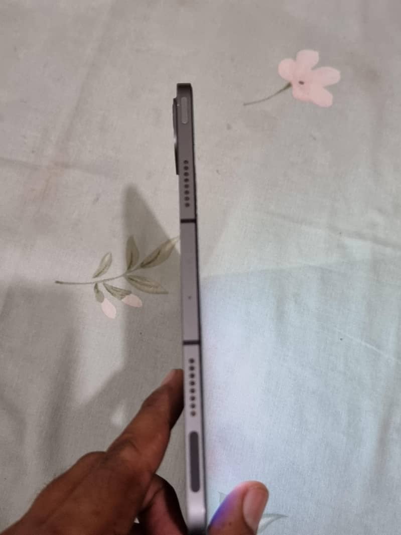 iPad pro 3rd generation M2 2