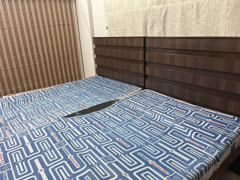 2 single beds 5