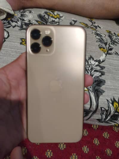 Apple iPhone 11 Pro contact me what's app 03214794861