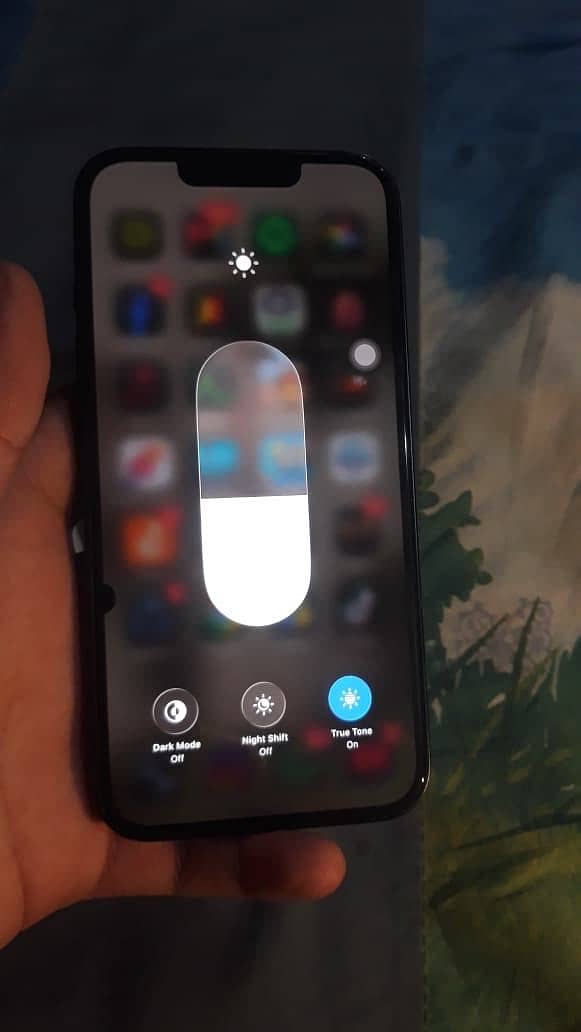 Apple iPhone 13 2