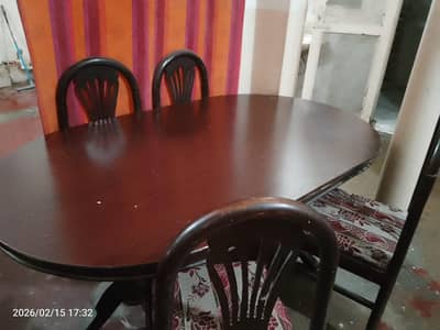 Dinning table with 6 chairs