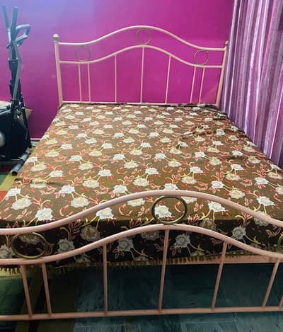Double Bed & Dressing Table