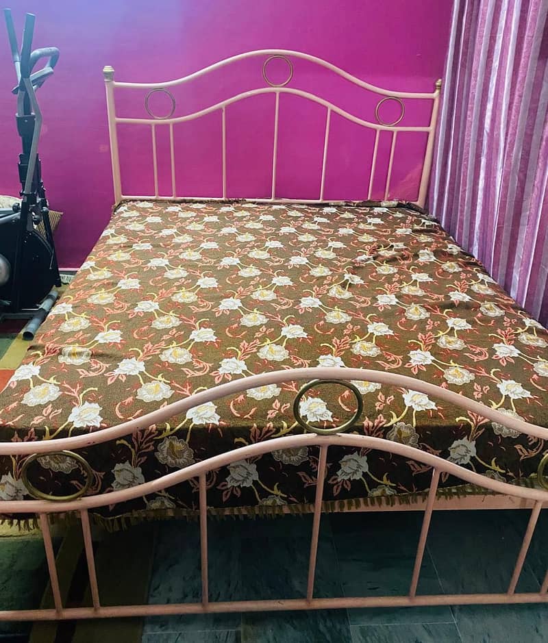 Double Bed & Dressing Table 0
