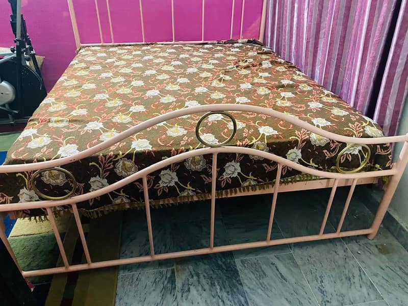 Double Bed & Dressing Table 3