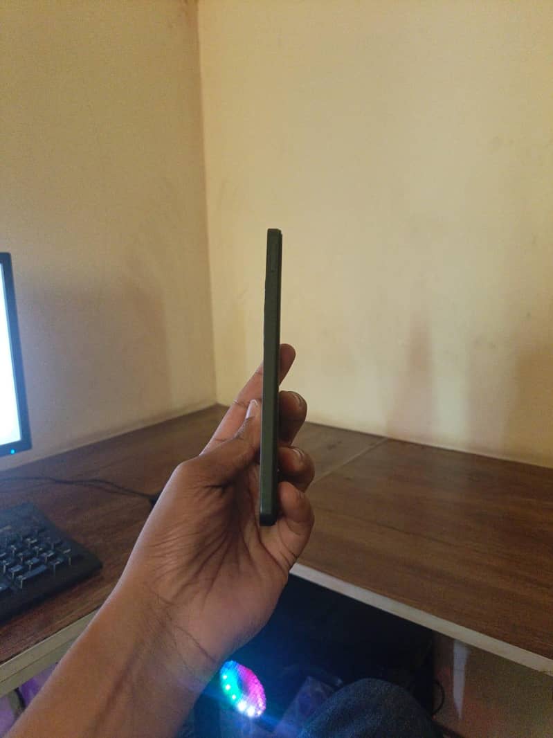 Realme C71 0
