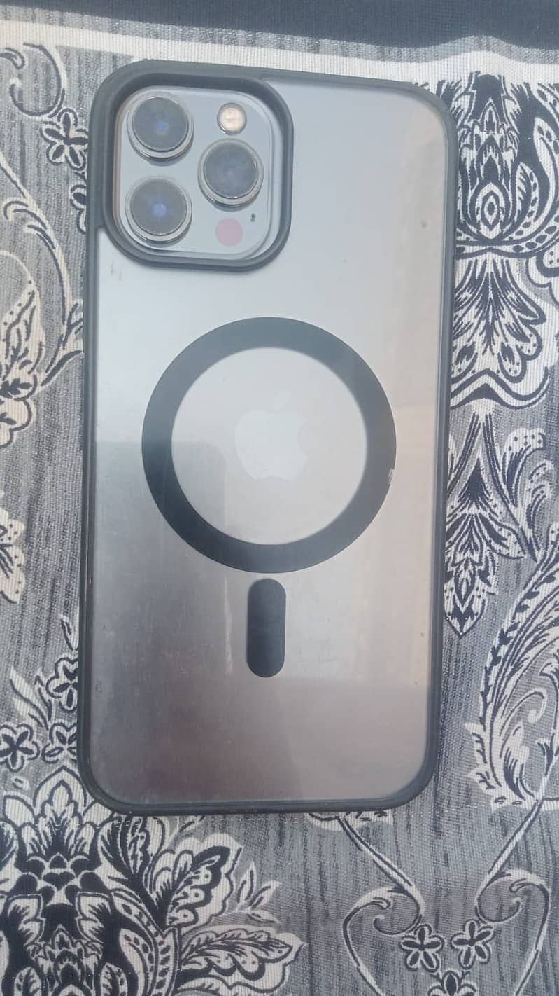 Apple iPhone 12 Pro Max 4