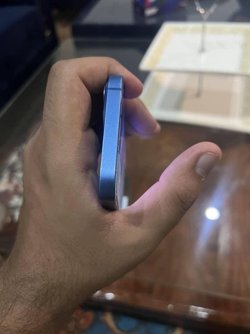 Apple iPhone 13 3