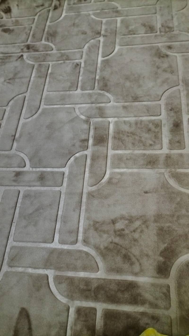 luxurious carpet 0