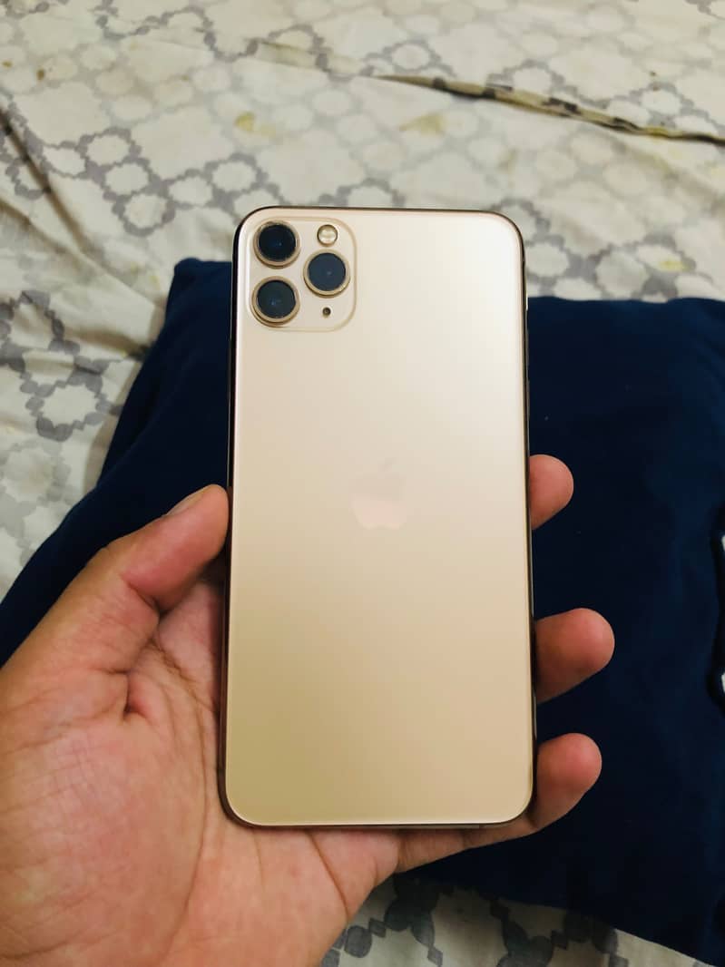 Apple iPhone 11 Pro Max 2