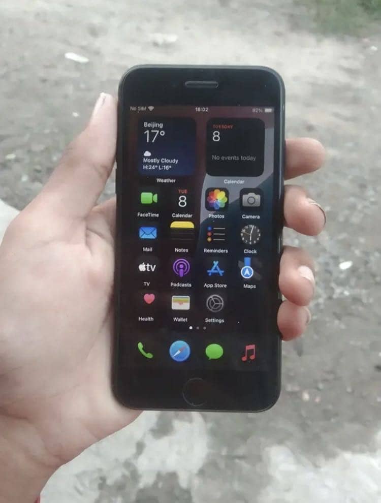 Apple iPhone SE 3
