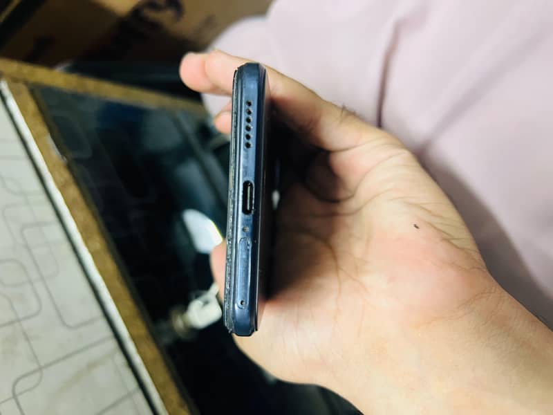 Vivo V21 1