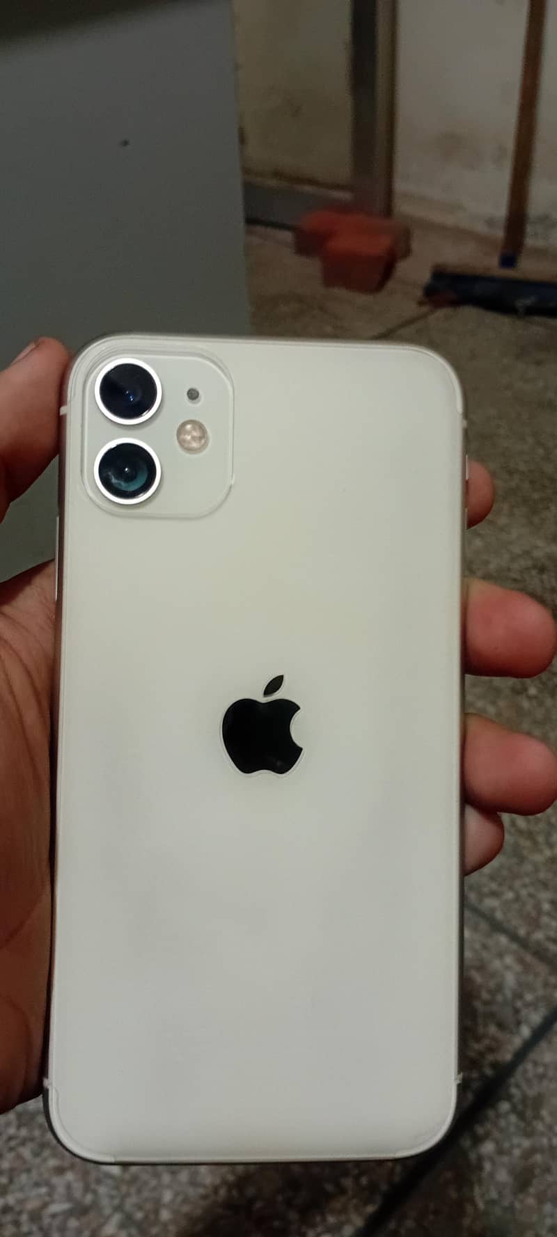 Apple iPhone 11 3