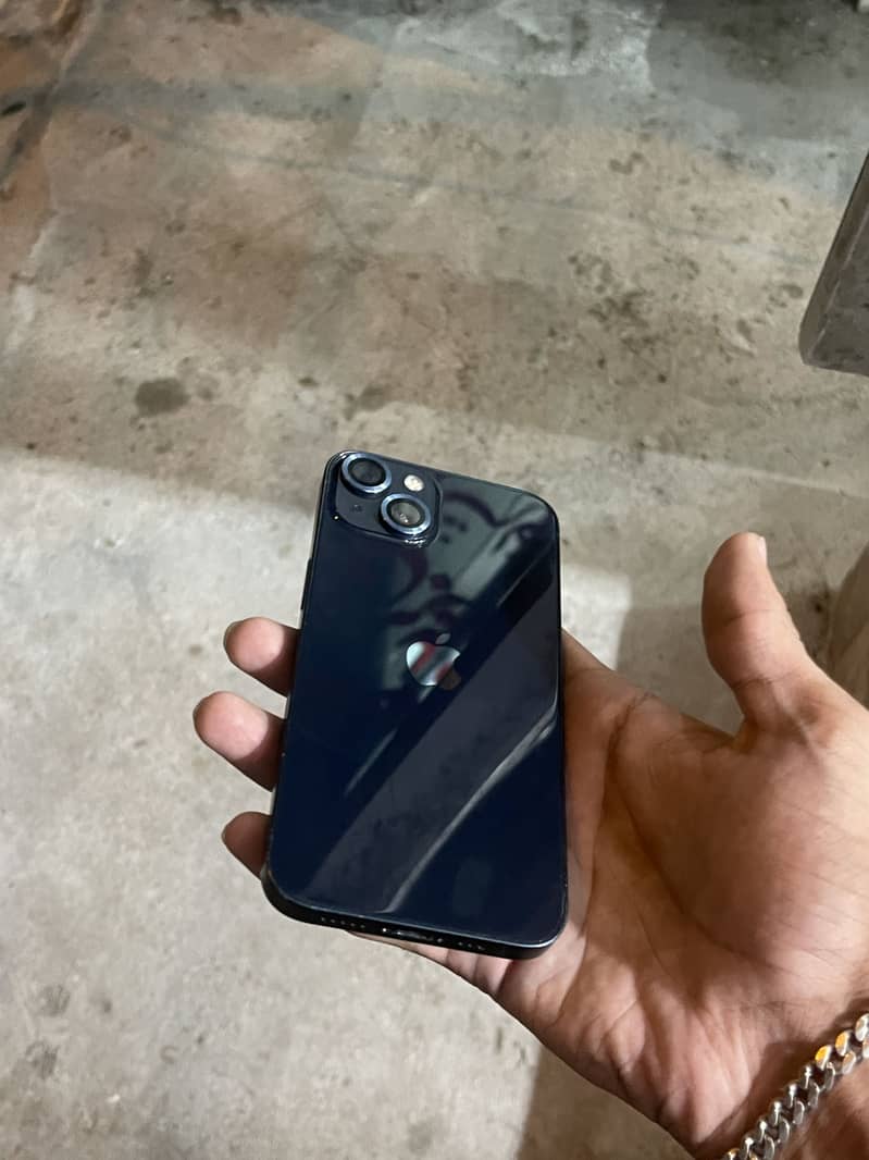 Apple iPhone 13 3