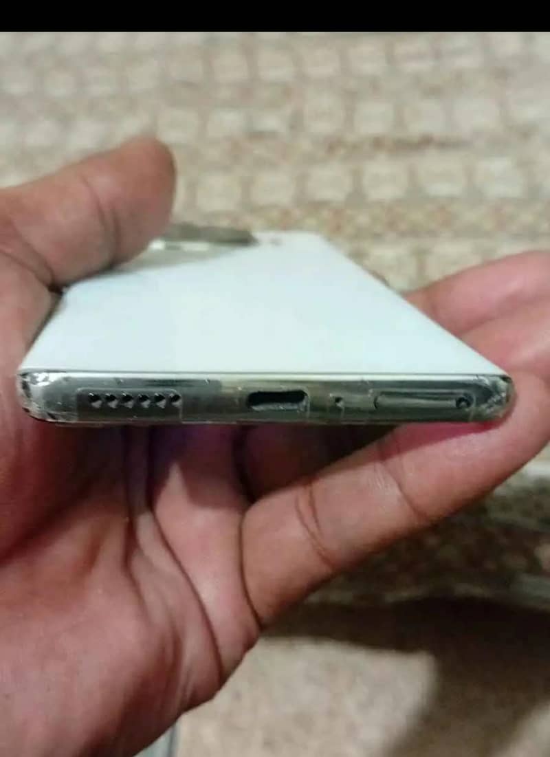 Tecno Spark 20 Pro Plus 3