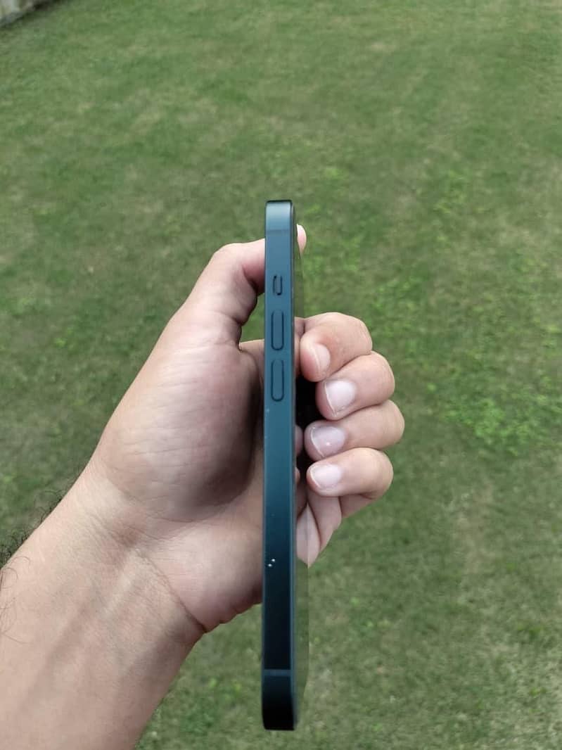 Apple iPhone 14 0