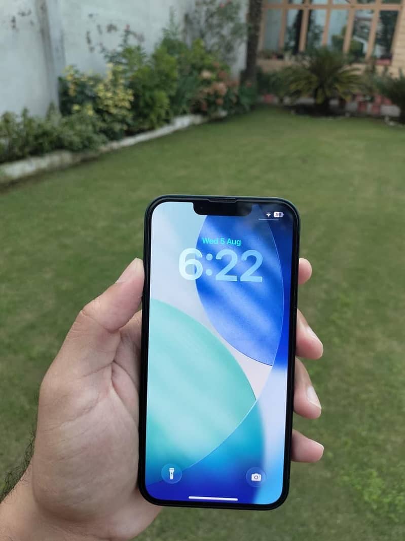 Apple iPhone 14 4