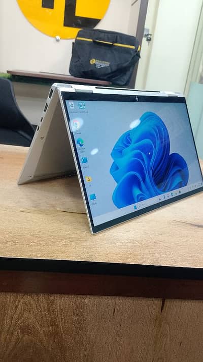 HP EliteBook x360 1030 G7 | Core i5 10th Gen | Touchscreen | 8GB/256GB