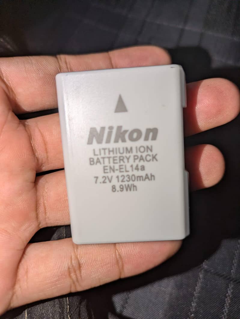 nikon D3100 2