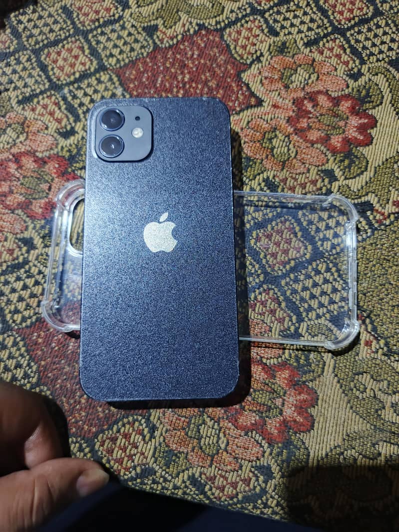 Apple iPhone 12 2
