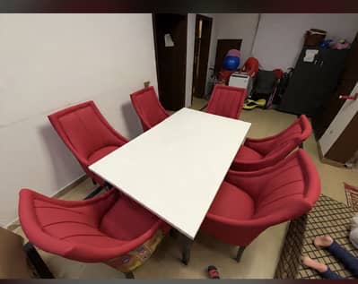 Dining table for 6 person
