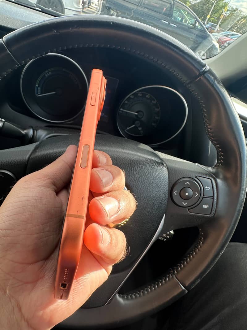 Apple iPhone 17 Pro Max 12