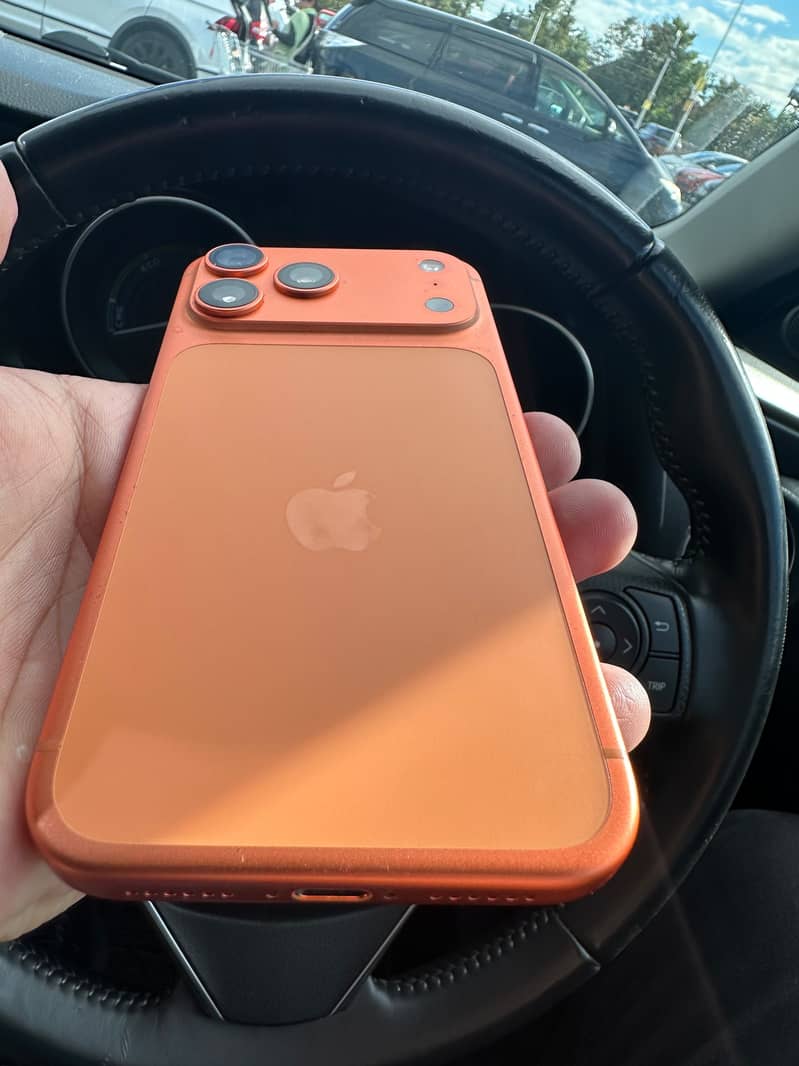 Apple iPhone 17 Pro Max 13