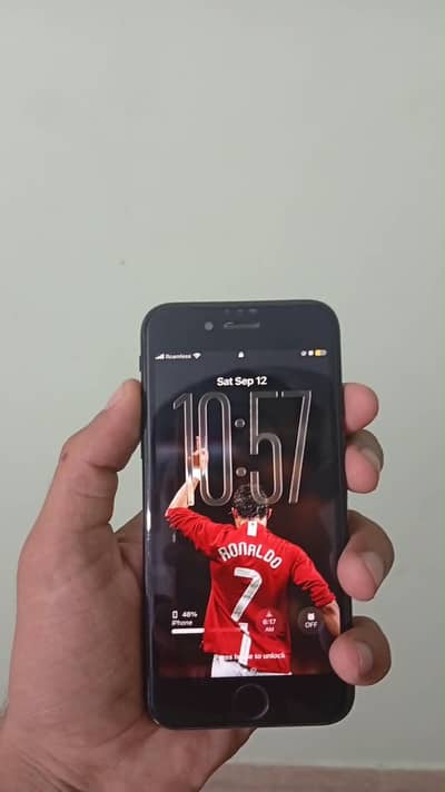 Apple iPhone SE