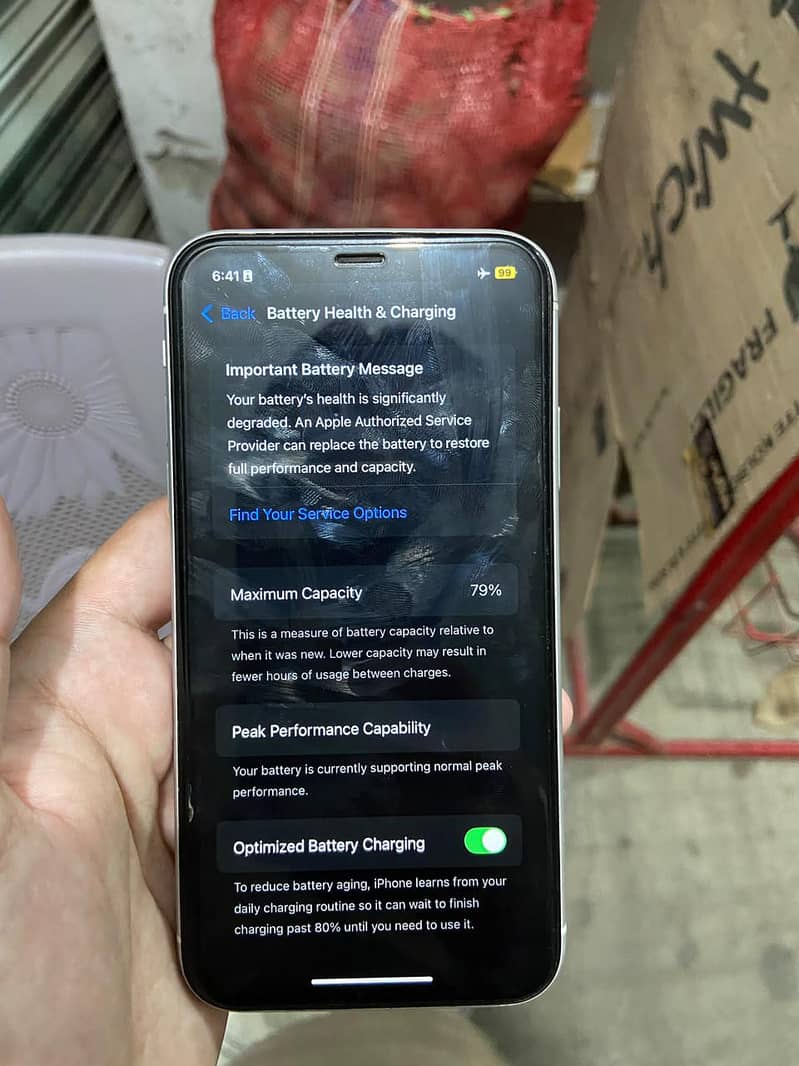 Apple iPhone XR 7