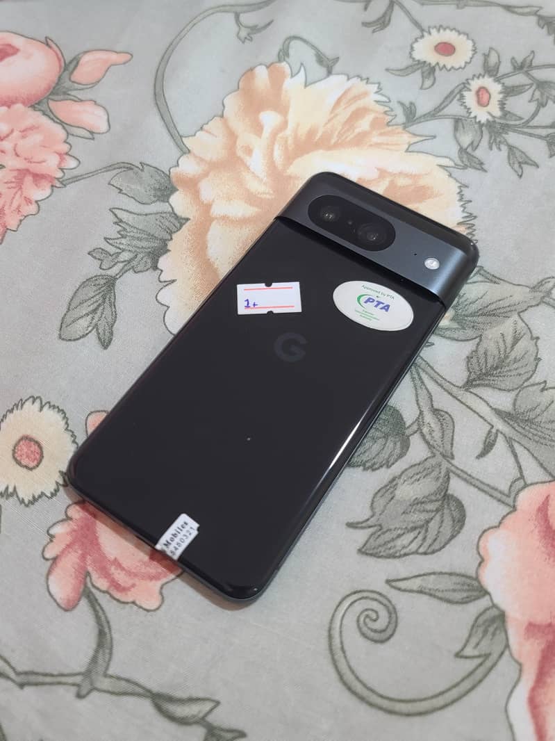 Google Pixel 8 6