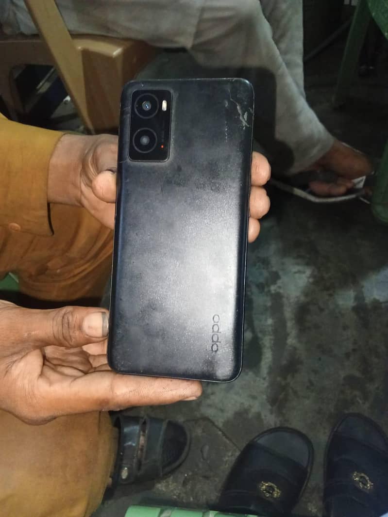 OPPO A76 3