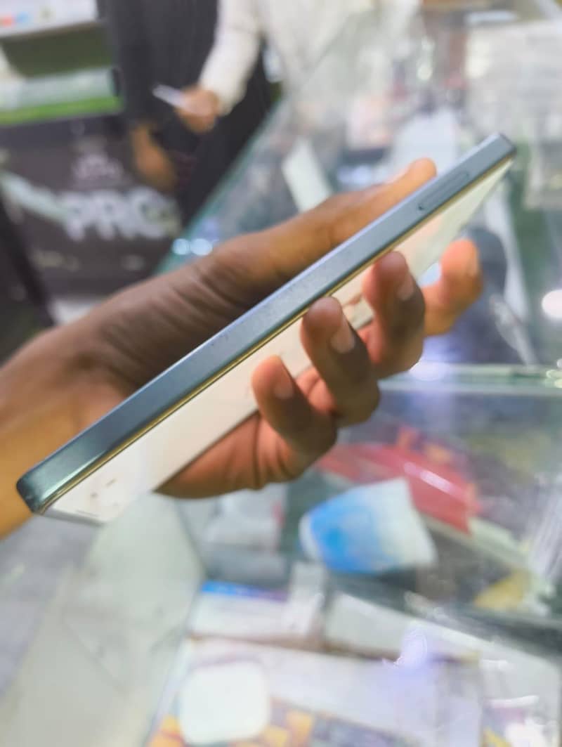 Xiaomi Redmi Note 13 Pro 1