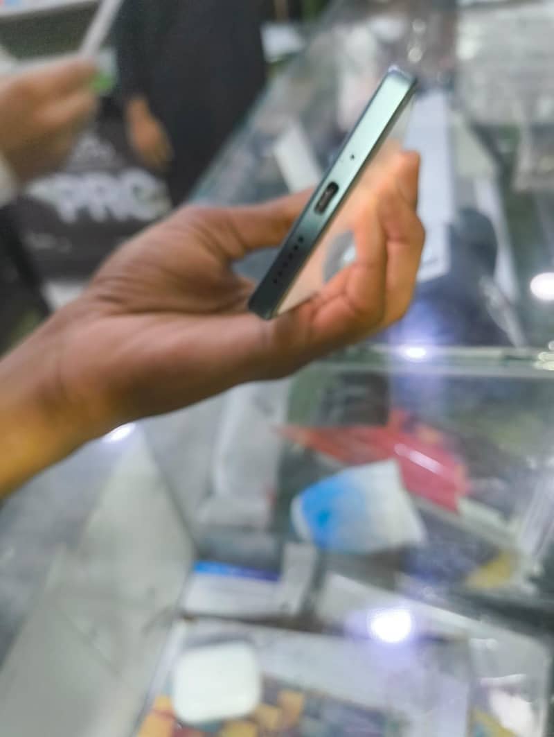 Xiaomi Redmi Note 13 Pro 3