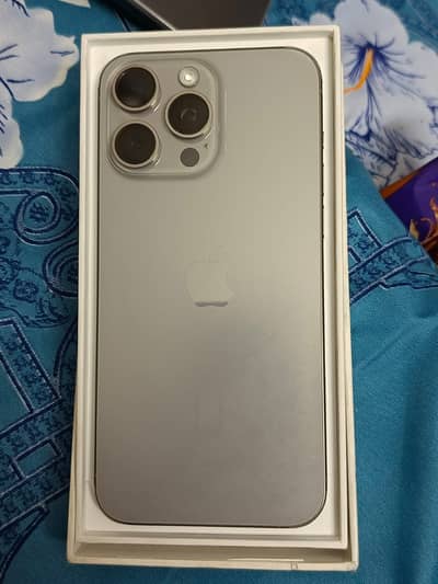 iPhone 15 Pro Max FU