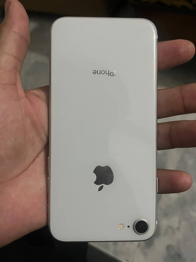 Apple iPhone 8 0
