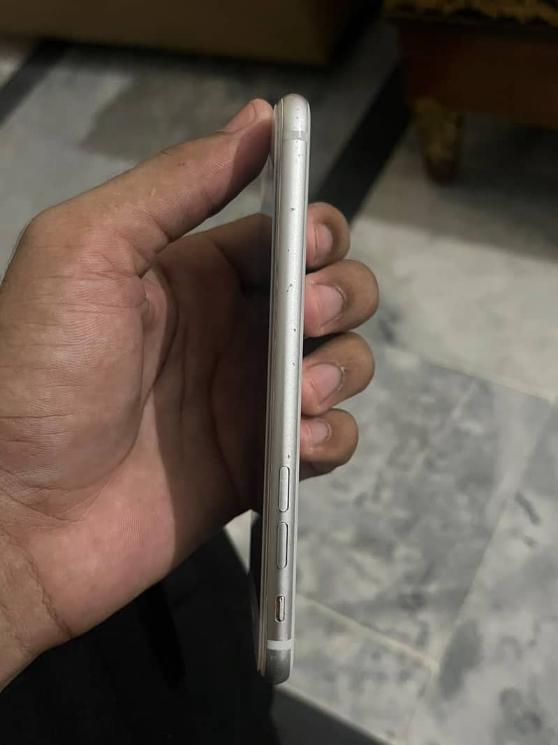 Apple iPhone 8 2