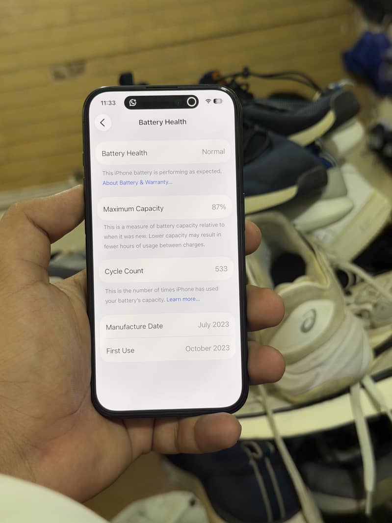 Apple iPhone 15 Pro 4