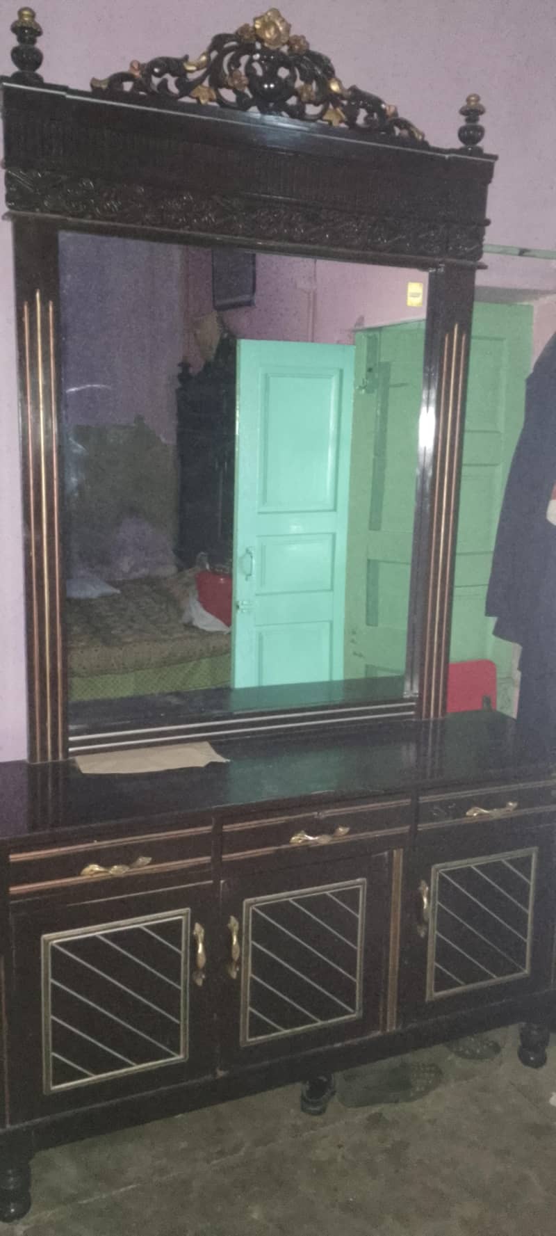 dressing table 2